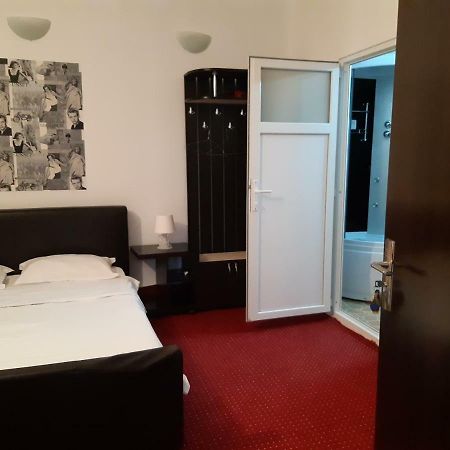 Appartamento Casa Piata Sfatului Braşov Esterno foto