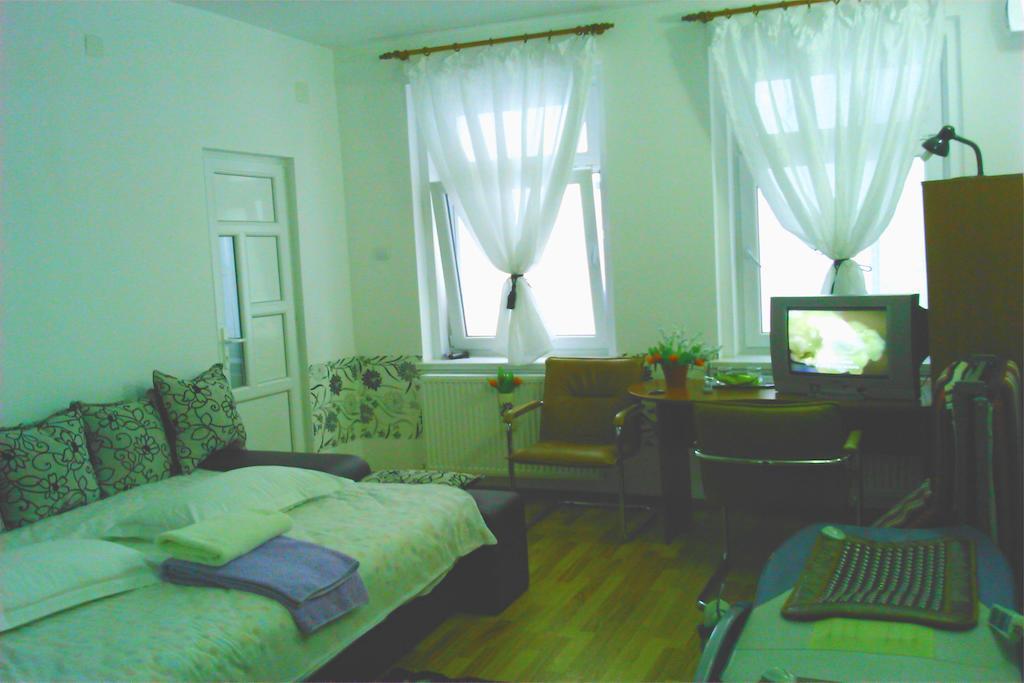 Appartamento Casa Piata Sfatului Braşov Camera foto